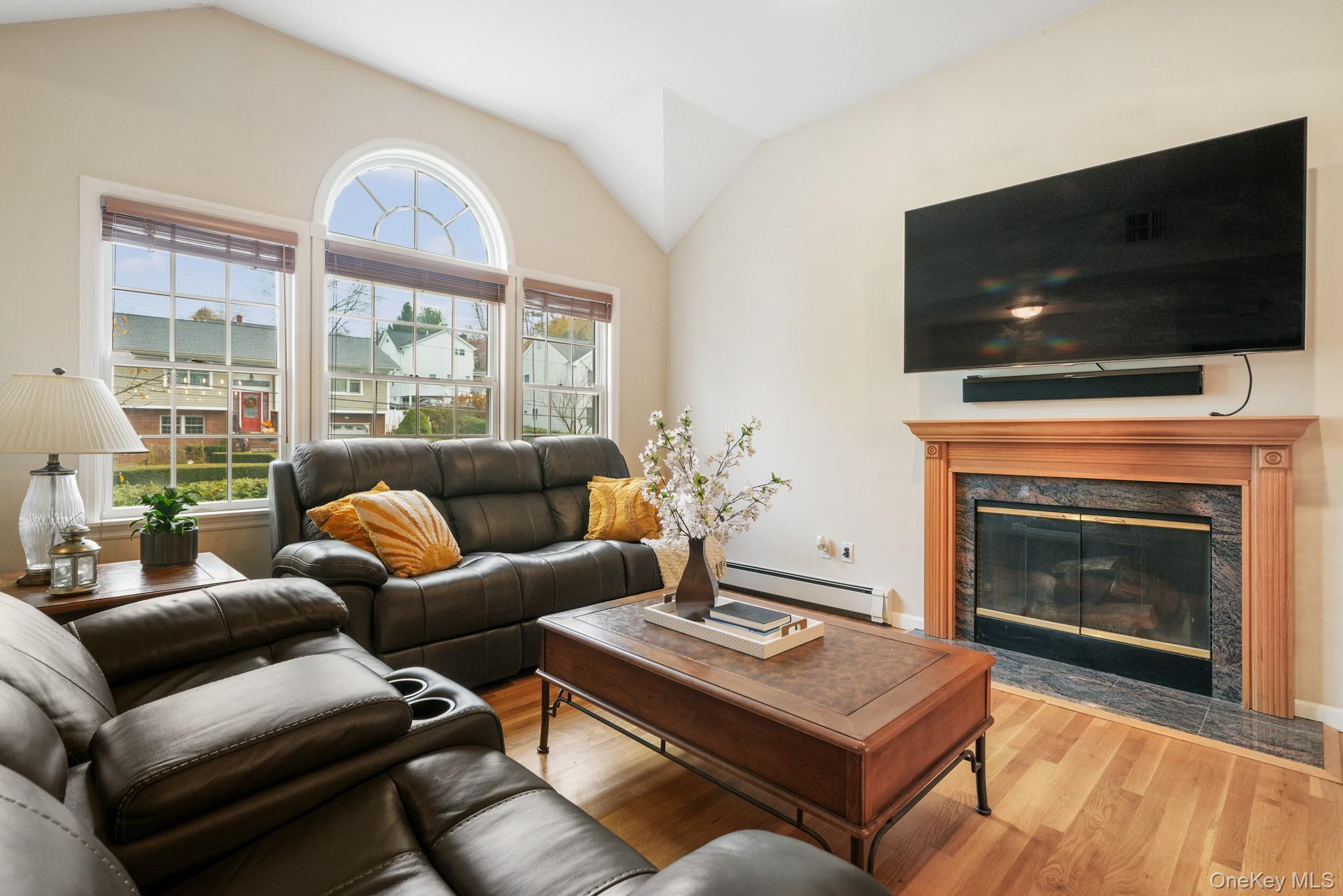 #5 photo, 136 Edgewood Avenue, Thornwood , NY 10594