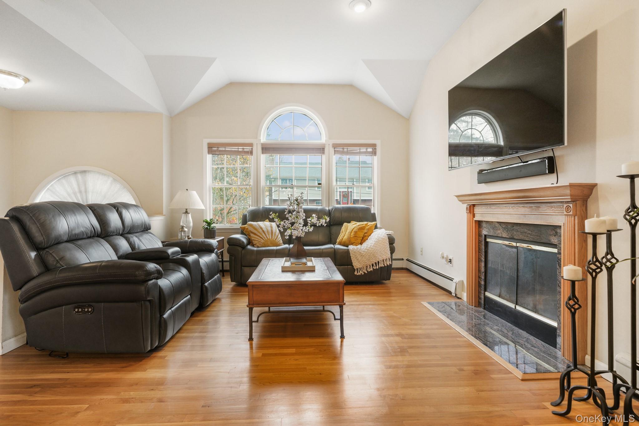 #6 photo, 136 Edgewood Avenue, Thornwood , NY 10594