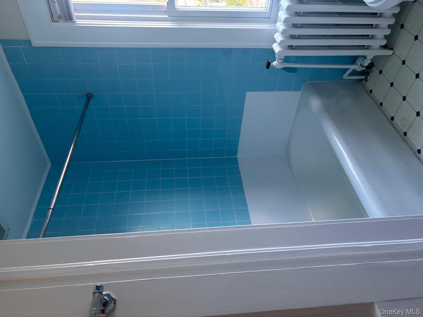 #4 photo, 15 Miller Street, ناسو Glen Cove , NY 11542