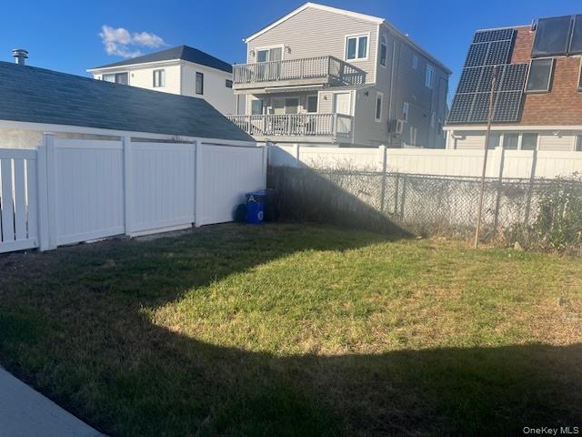 #10 photo, 15 Lee Place, Amityville , NY 11701