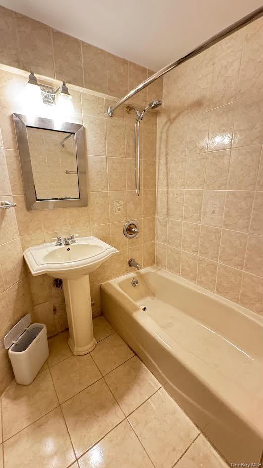 #11 photo, 65-35 108th Street, Forest Hills , NY 11375