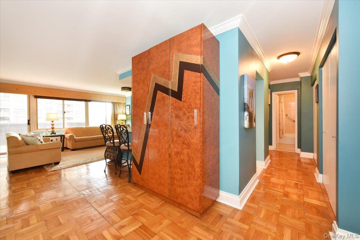 #11 photo, 18-15 215, Bayside , NY 11360