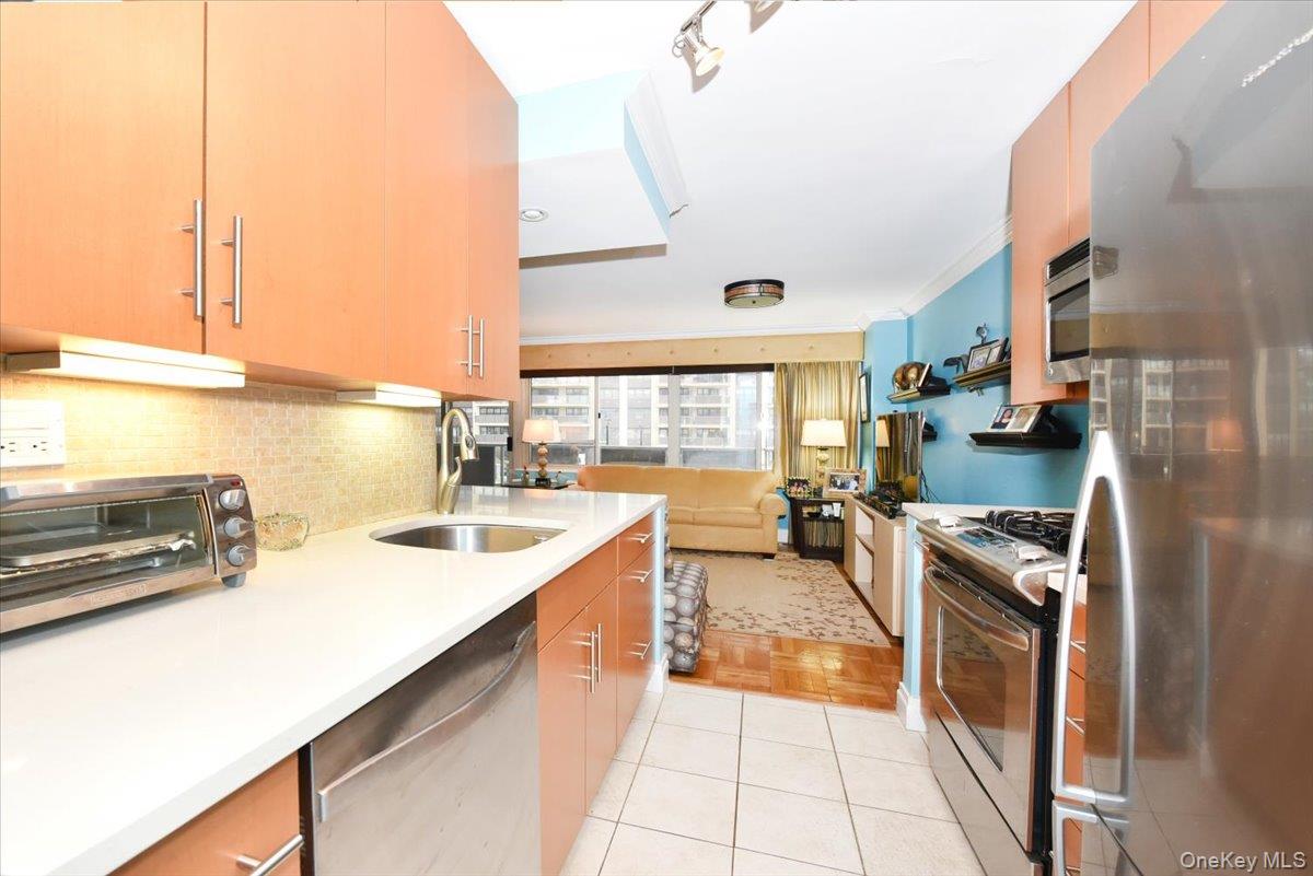 #19 photo, 18-15 215, Bayside , NY 11360