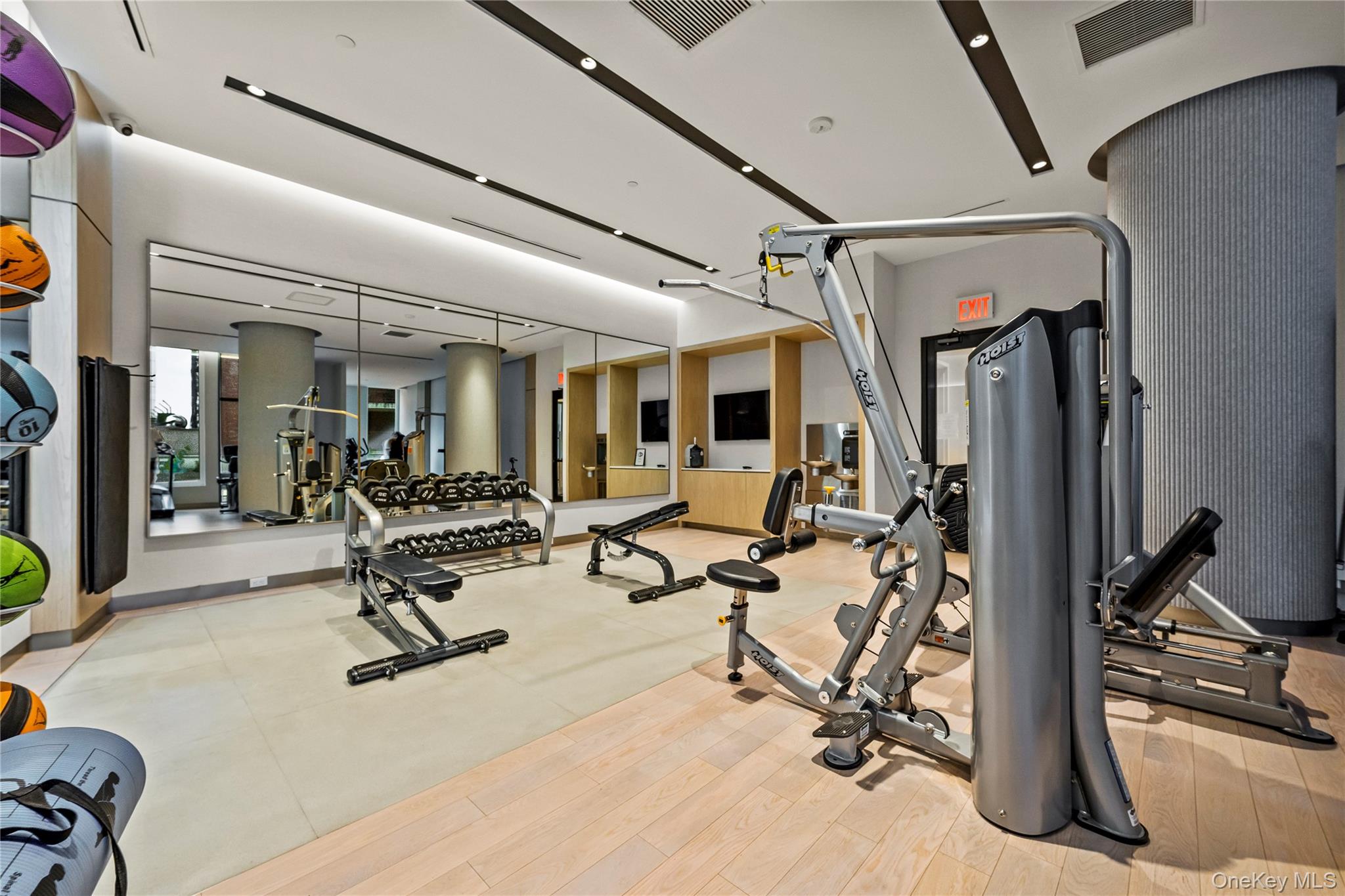 #15 photo, 13618 Maple Avenue, Flushing , NY 11355