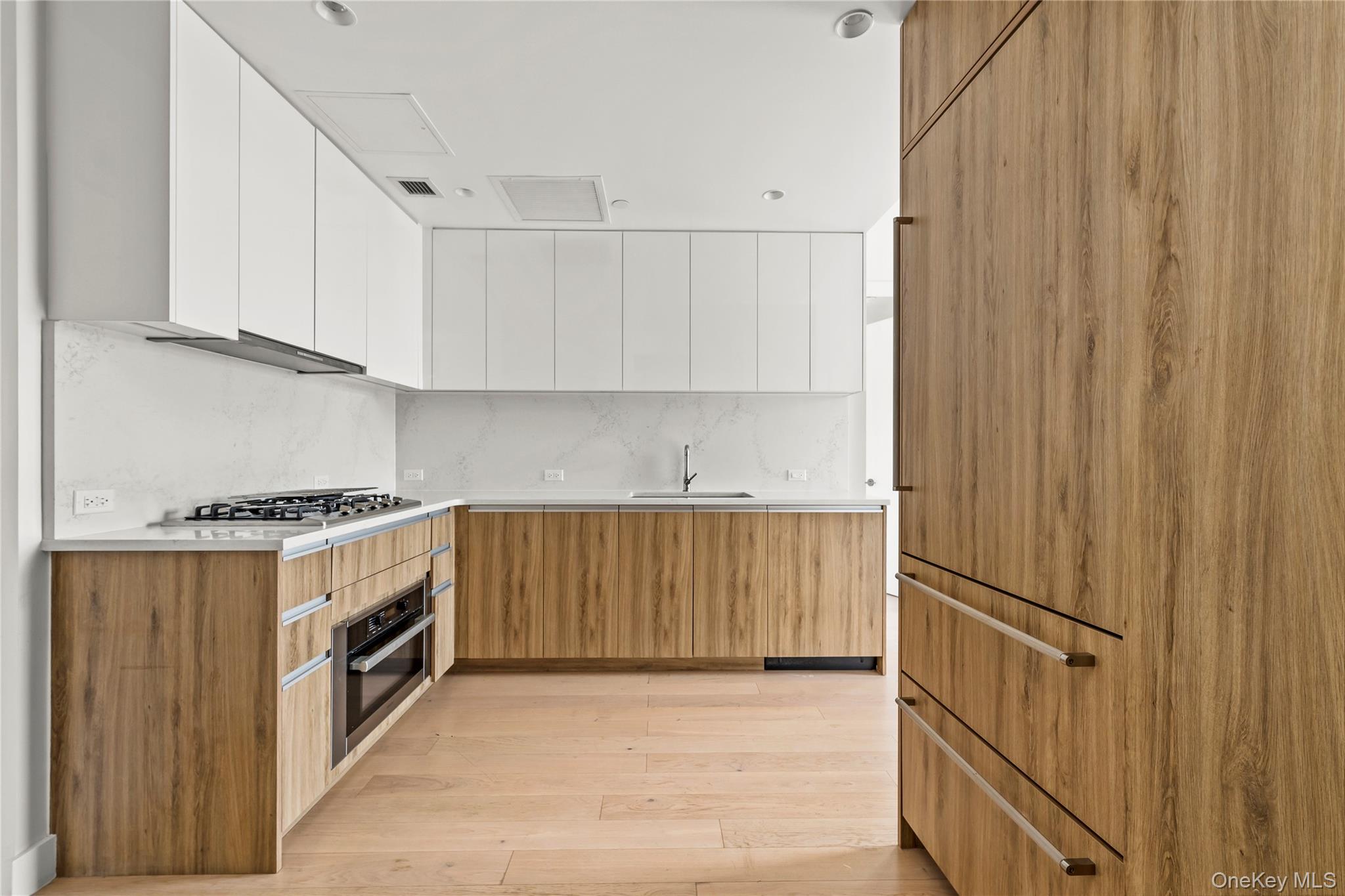 #8 photo, 13618 Maple Avenue, Flushing , NY 11355