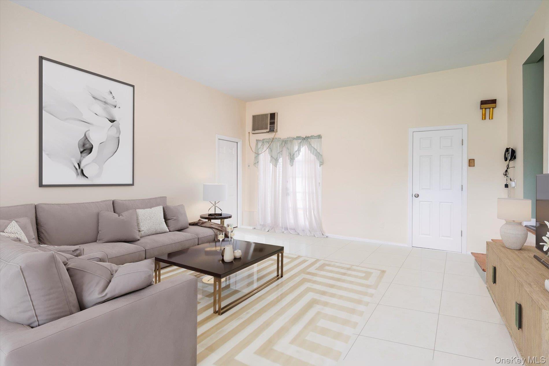 #15 photo, 17 Evans Avenue, Farmingdale , NY 11735