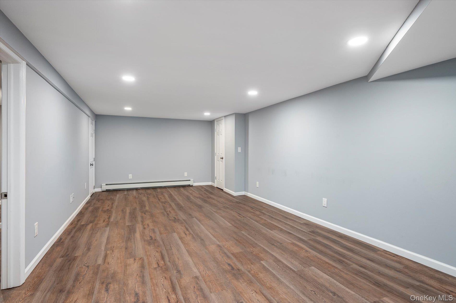 #20 photo, 17 Evans Avenue, Farmingdale , NY 11735