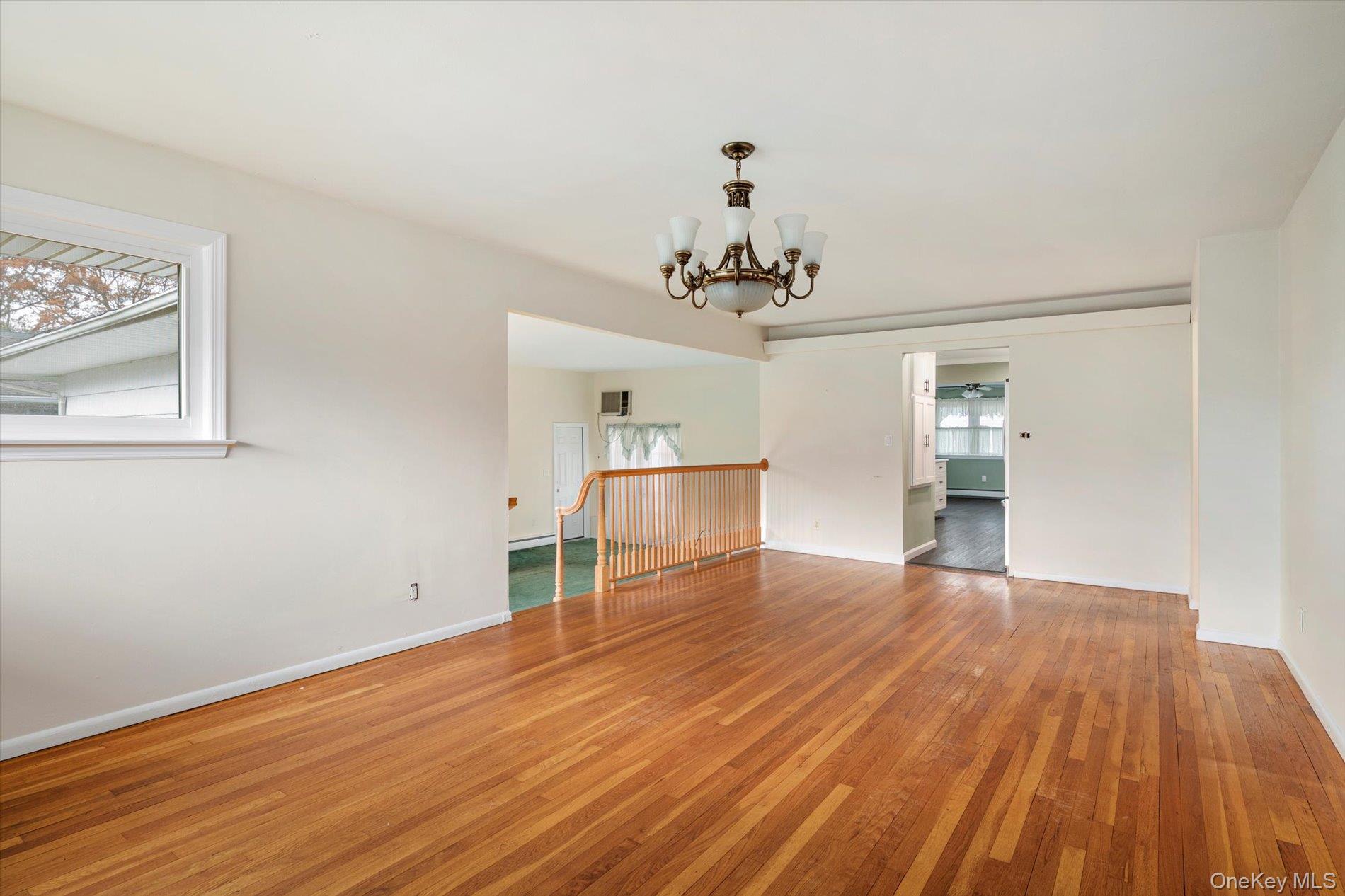 #7 photo, 17 Evans Avenue, Farmingdale , NY 11735