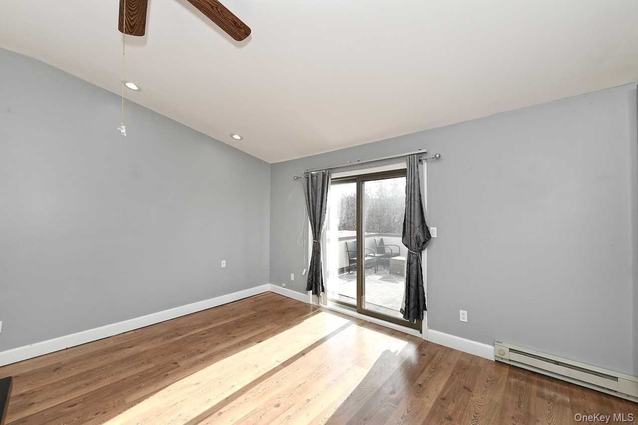 #15 photo, ONE ANCHORAGE Way, Freeport , NY 11520