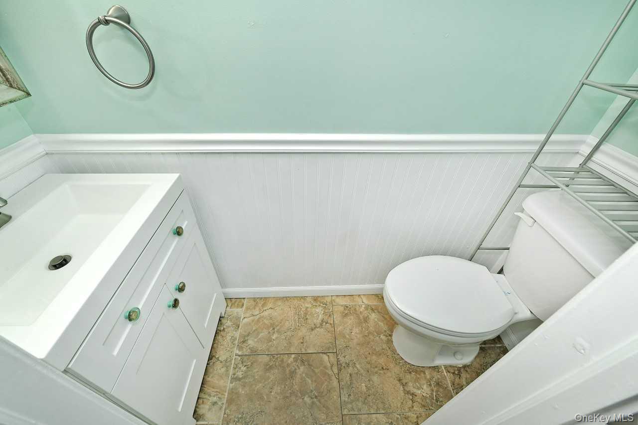 #18 photo, ONE ANCHORAGE Way, Freeport , NY 11520