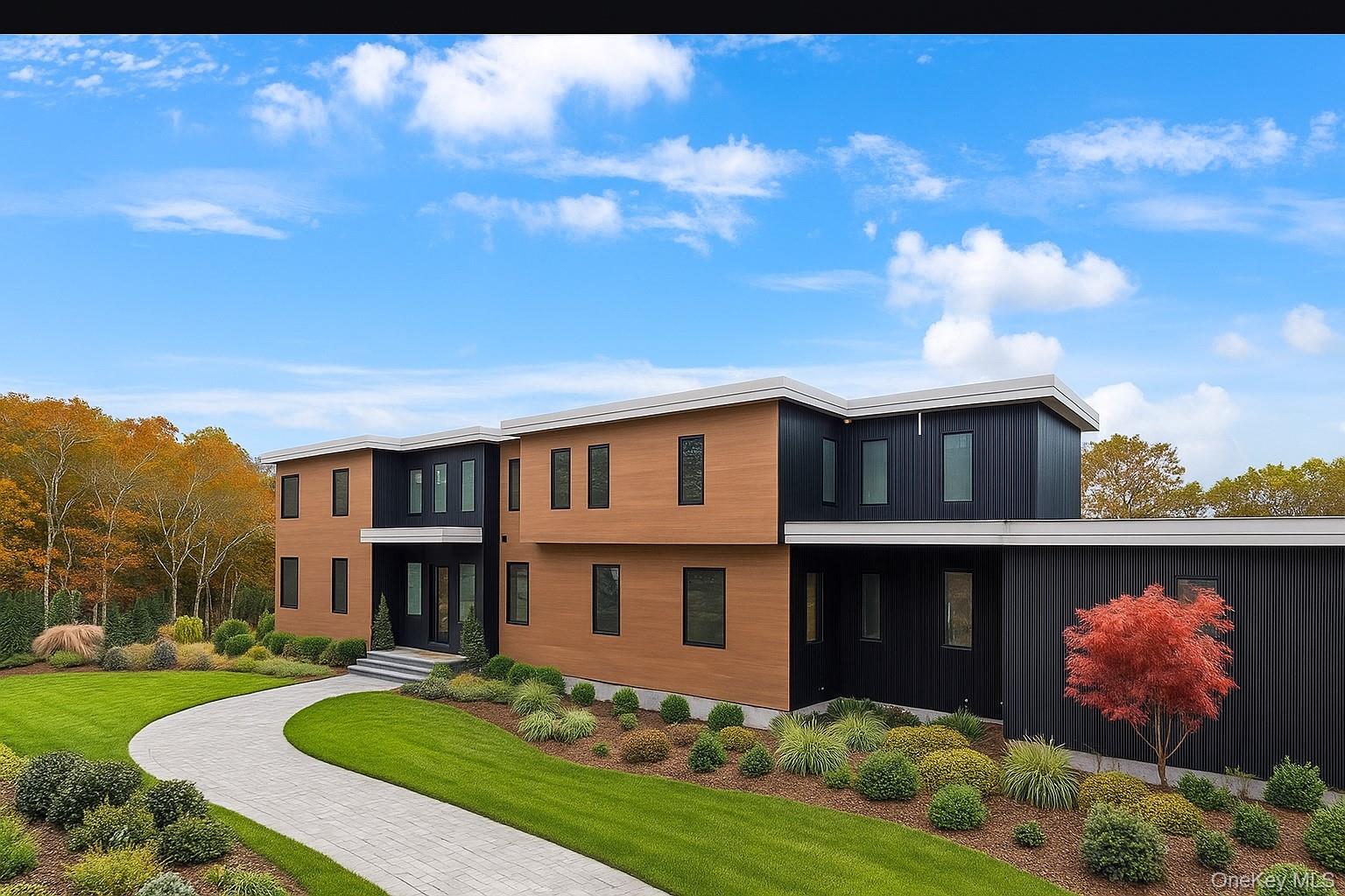 #1 photo, 207 Middle Line Highway, Southampton , NY 11968