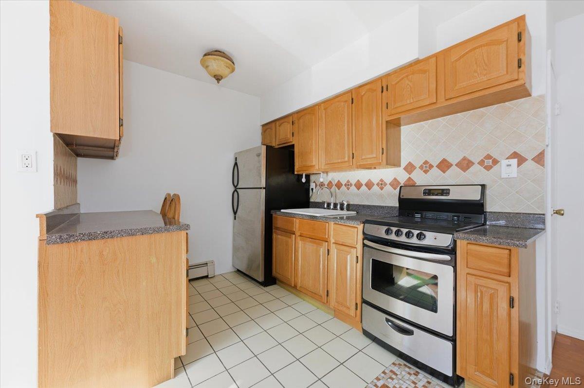 #6 photo, 475 W Broadway, Long Beach , NY 11561