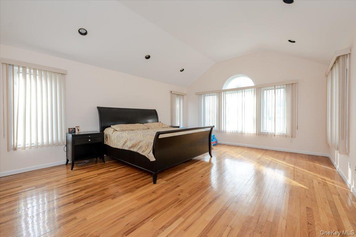 #15 photo, 11 Drury Lane, Great Neck , NY 11023