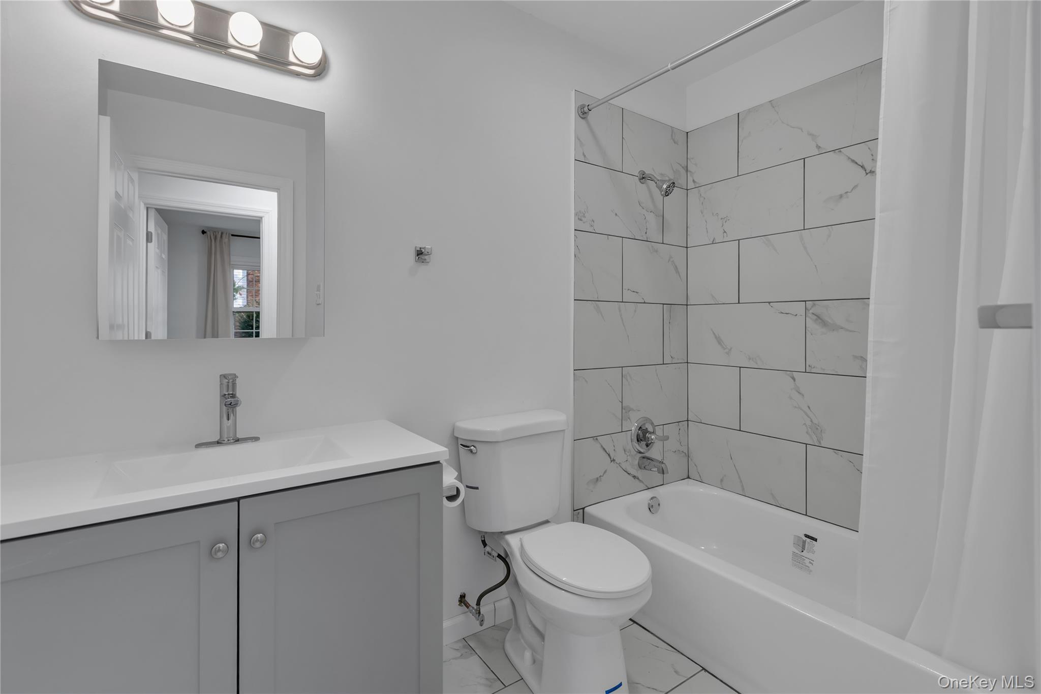 #17 photo, 4 Hillsdale Lane, サフォーク郡 Coram , NY 11727