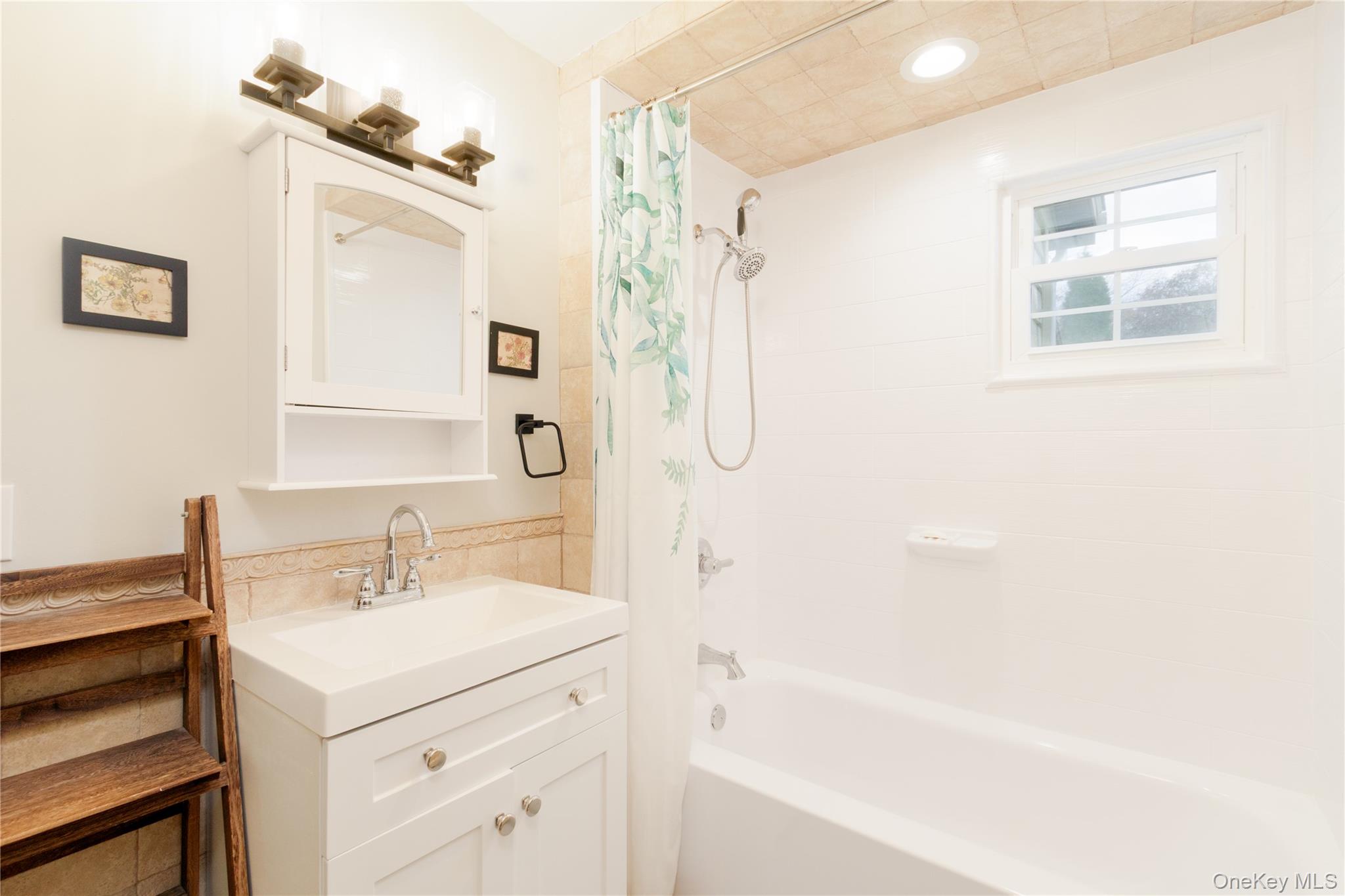 #14 photo, 38 Manhasset Road, Sound Beach , NY 11789