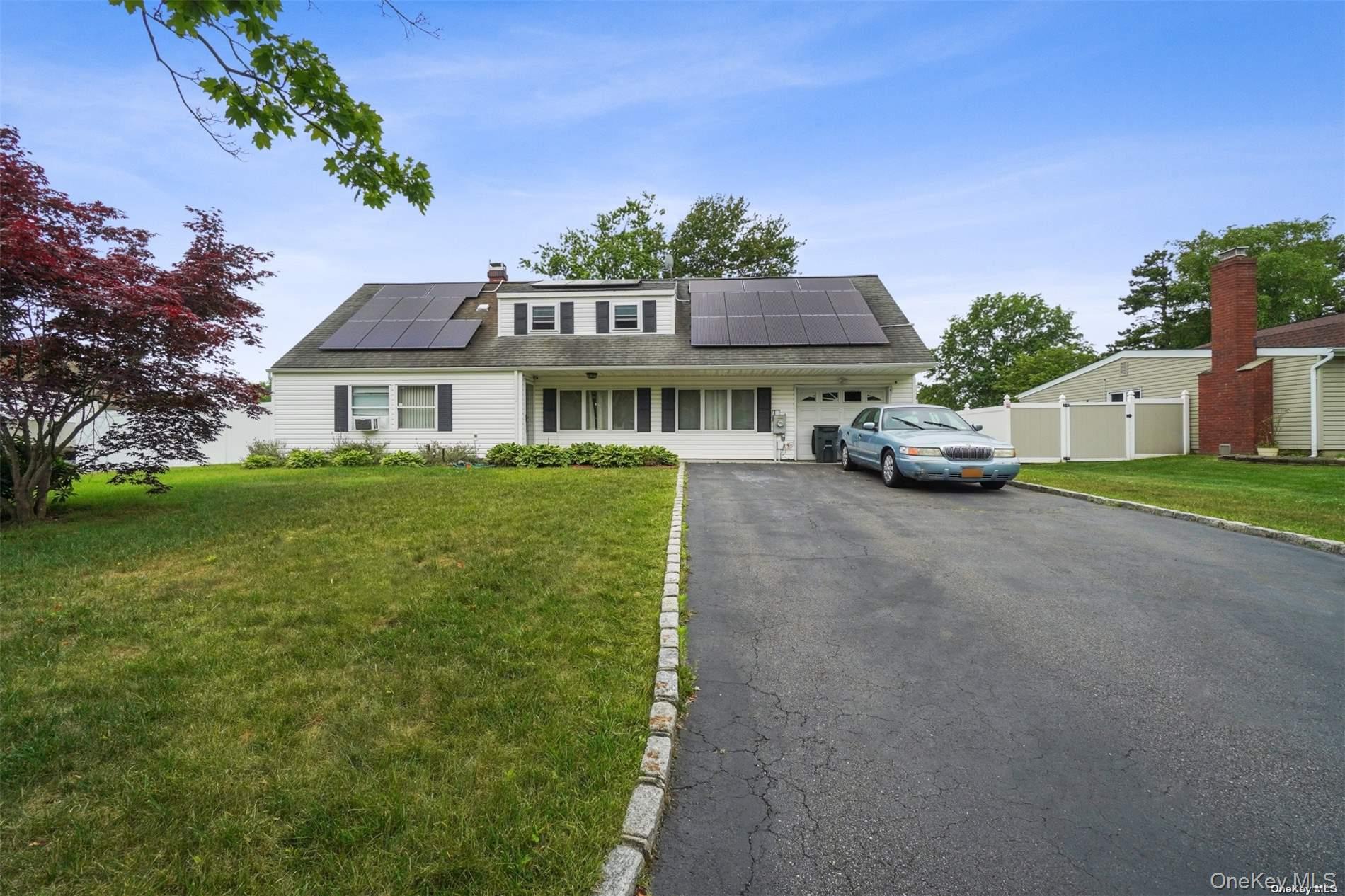 #2 photo, 64 Pitchpine Place, サフォーク郡 Medford , NY 11763