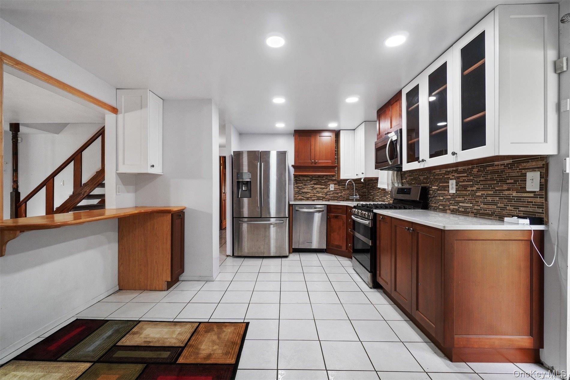 #9 photo, 64 Pitchpine Place, サフォーク郡 Medford , NY 11763