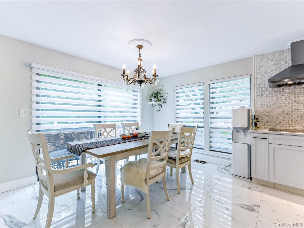 #10 photo, 54 Harvard Road, Manhasset , NY 11030