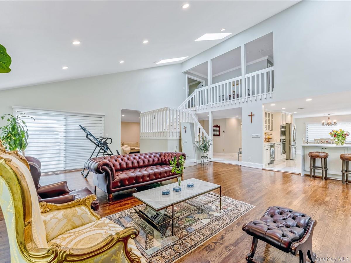 #15 photo, 54 Harvard Road, Manhasset , NY 11030