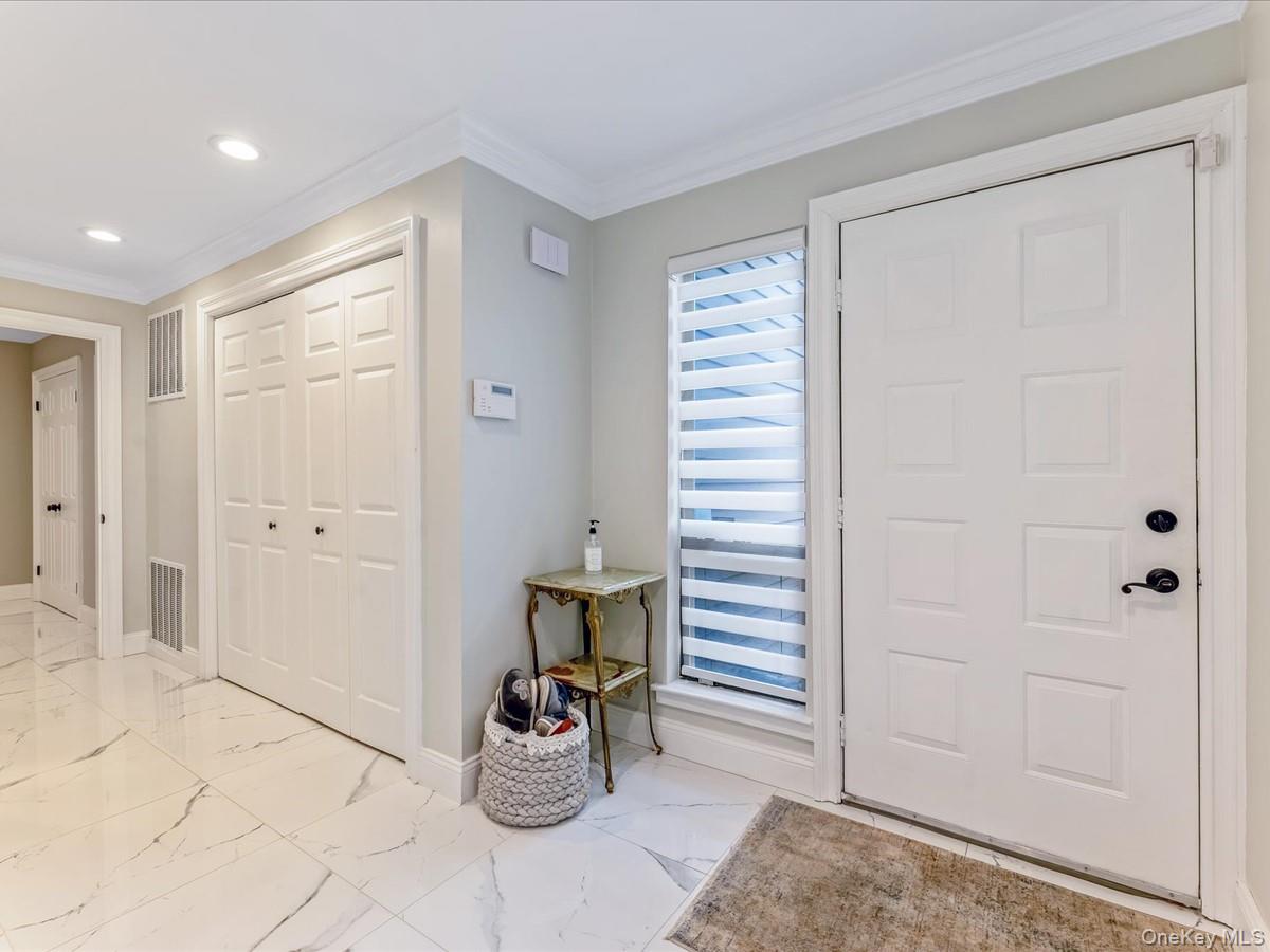 #5 photo, 54 Harvard Road, Manhasset , NY 11030