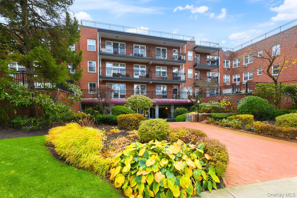 #2 photo, 30 Stoner Avenue, Great Neck , NY 11021