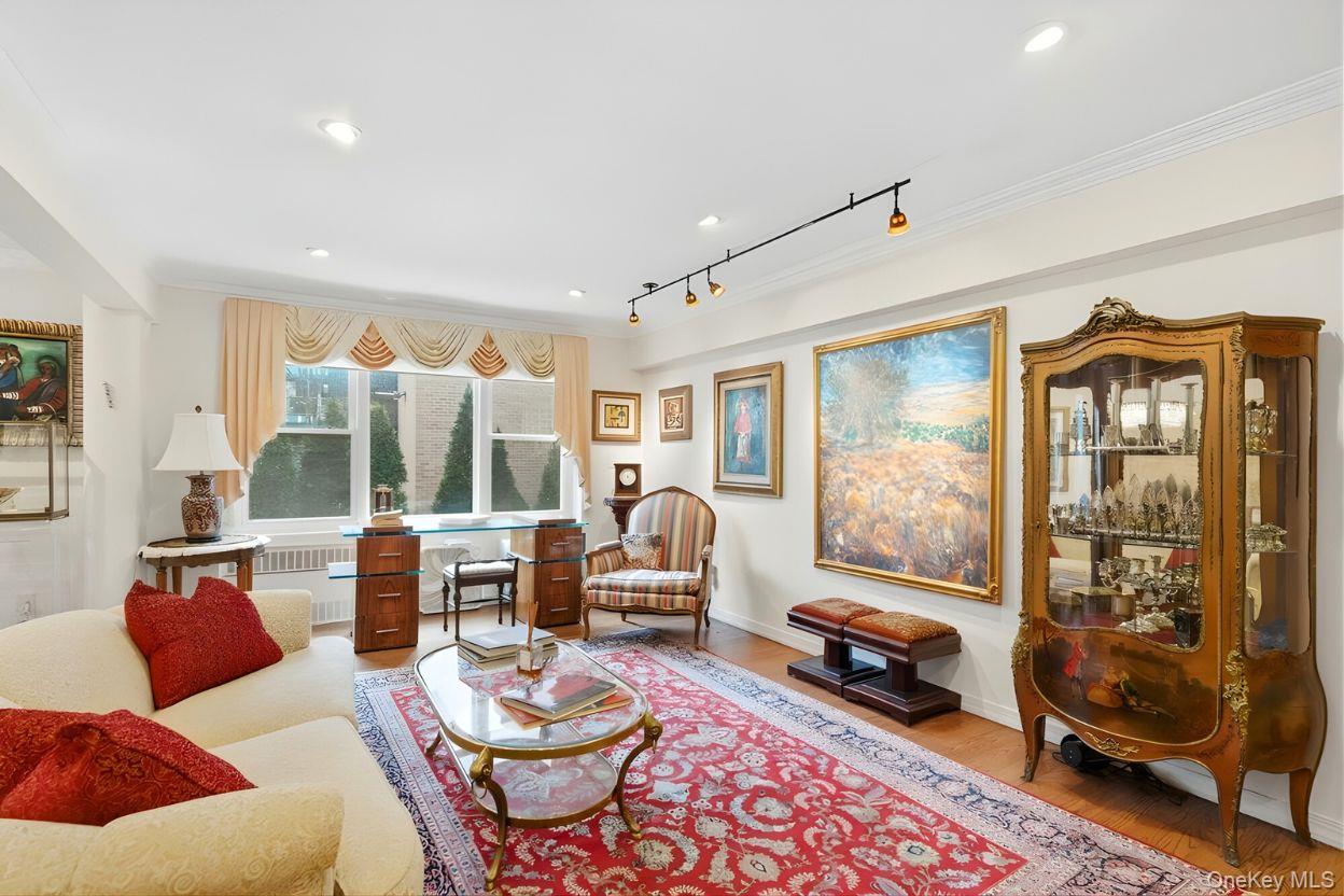 #6 photo, 30 Stoner Avenue, Great Neck , NY 11021