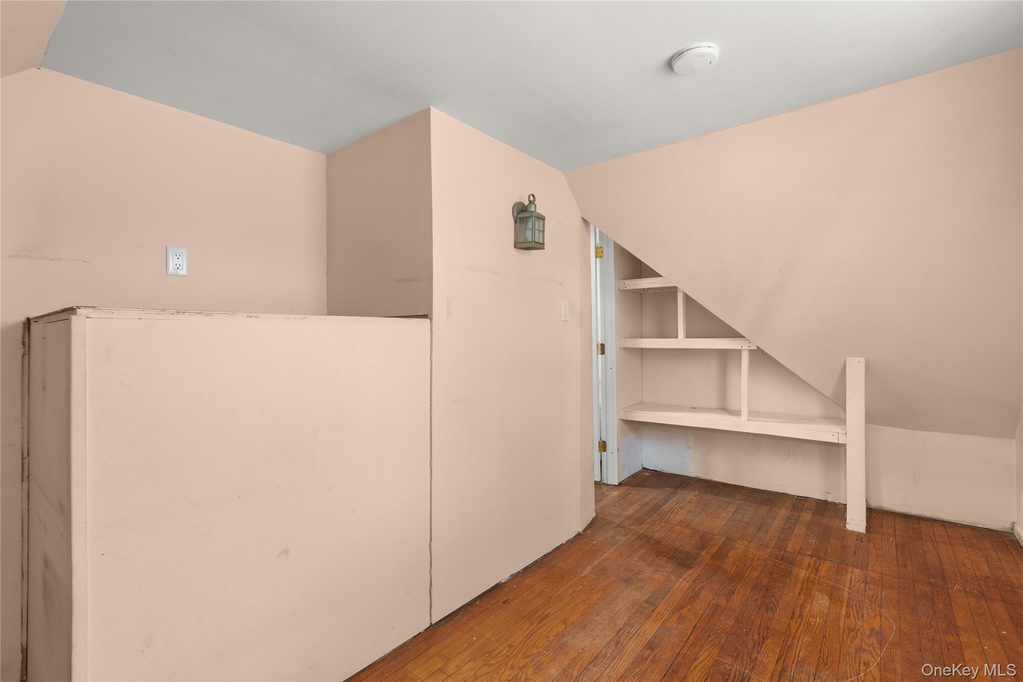 #11 photo, 6 Dunwoodie Avenue, West Islip , NY 11795