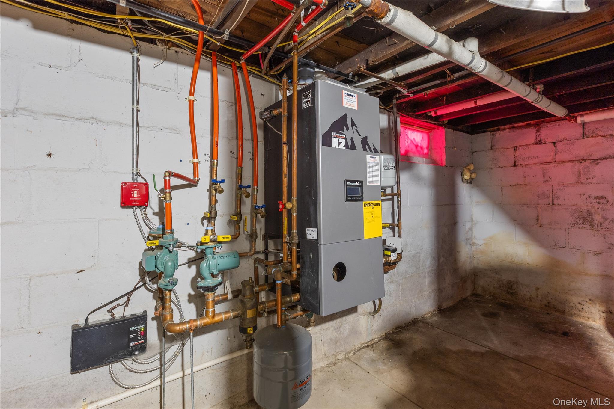 #14 photo, 6 Dunwoodie Avenue, West Islip , NY 11795