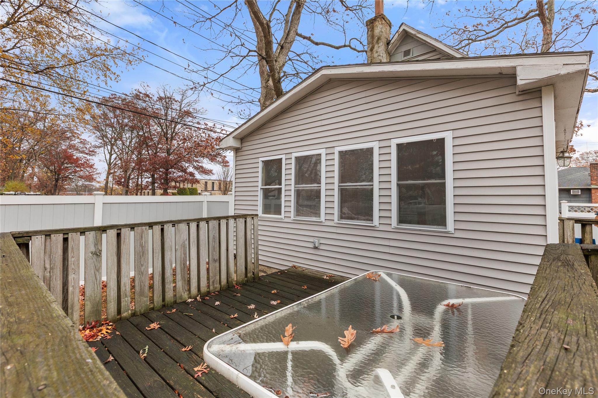 #16 photo, 6 Dunwoodie Avenue, West Islip , NY 11795