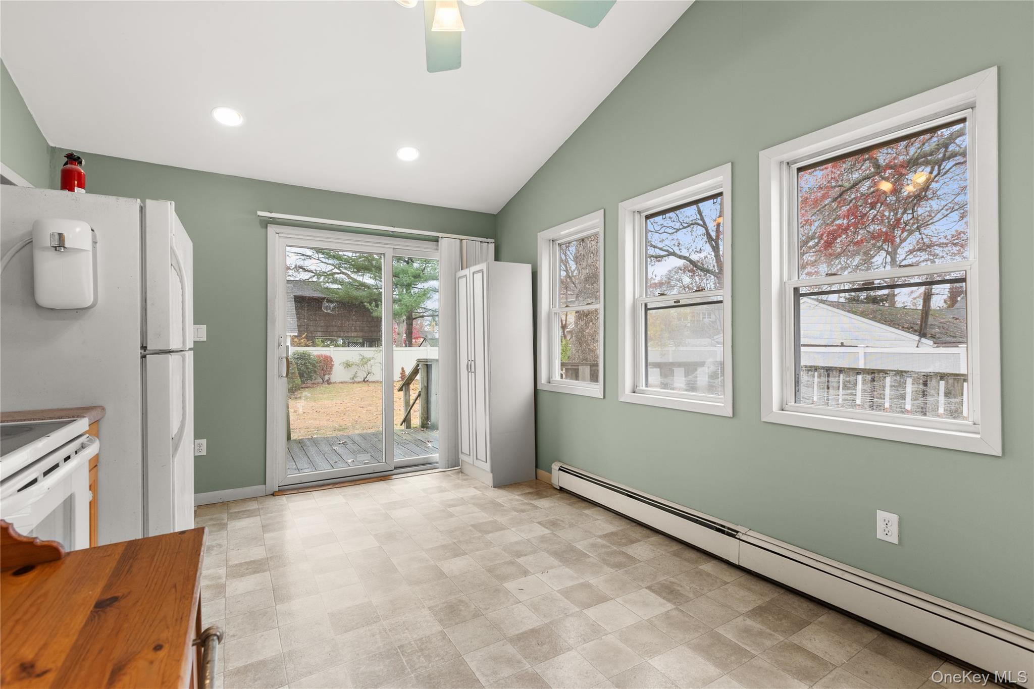 #7 photo, 6 Dunwoodie Avenue, West Islip , NY 11795