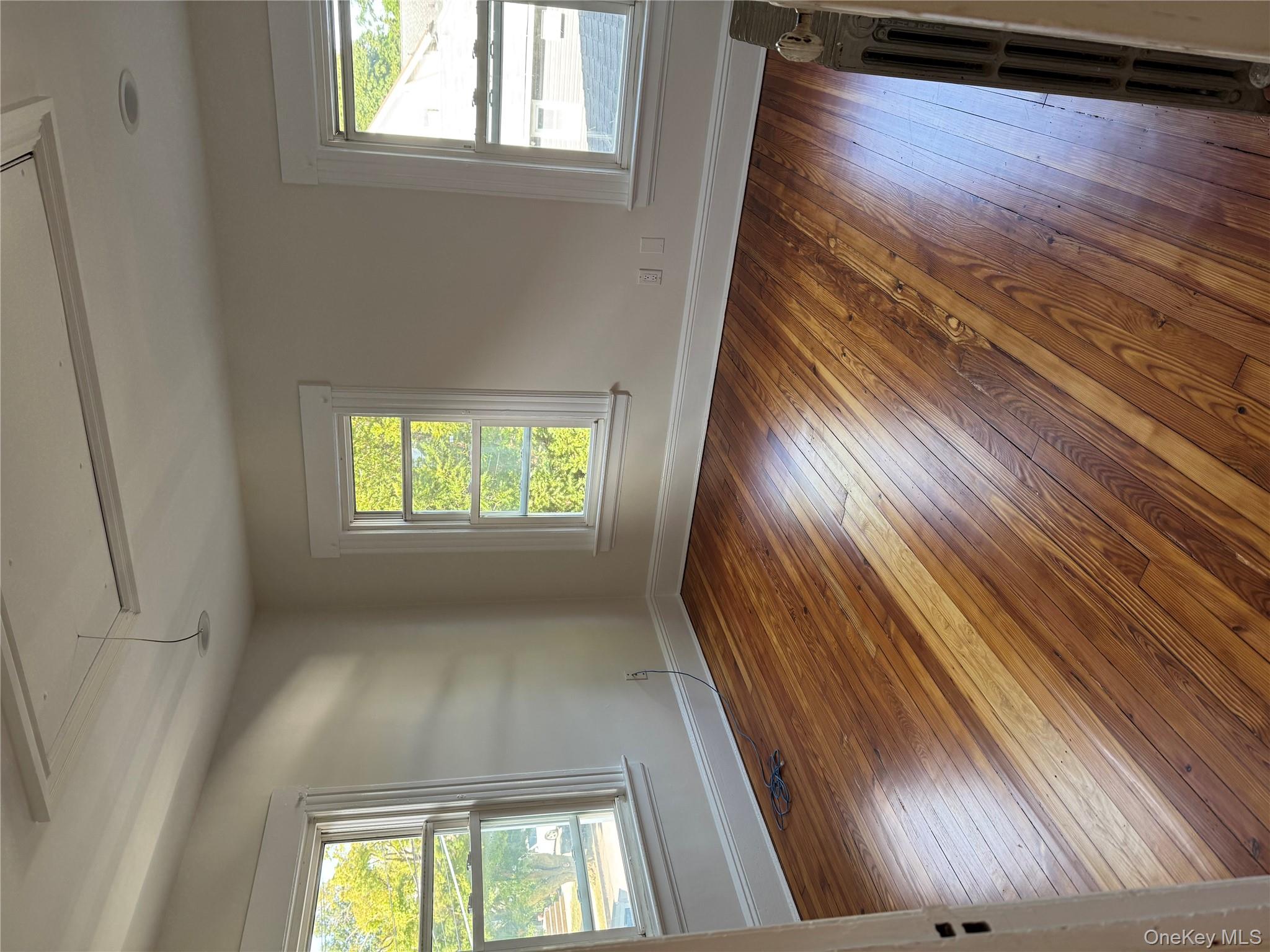 #14 photo, 23 Plainfield Avenue, East Rockaway , NY 11518