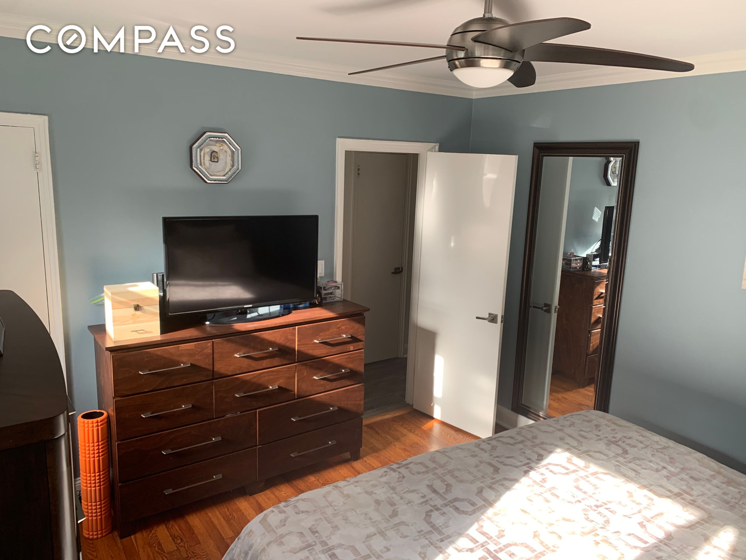 #7 photo, 19-50 80th Street, Astoria , NY 11370