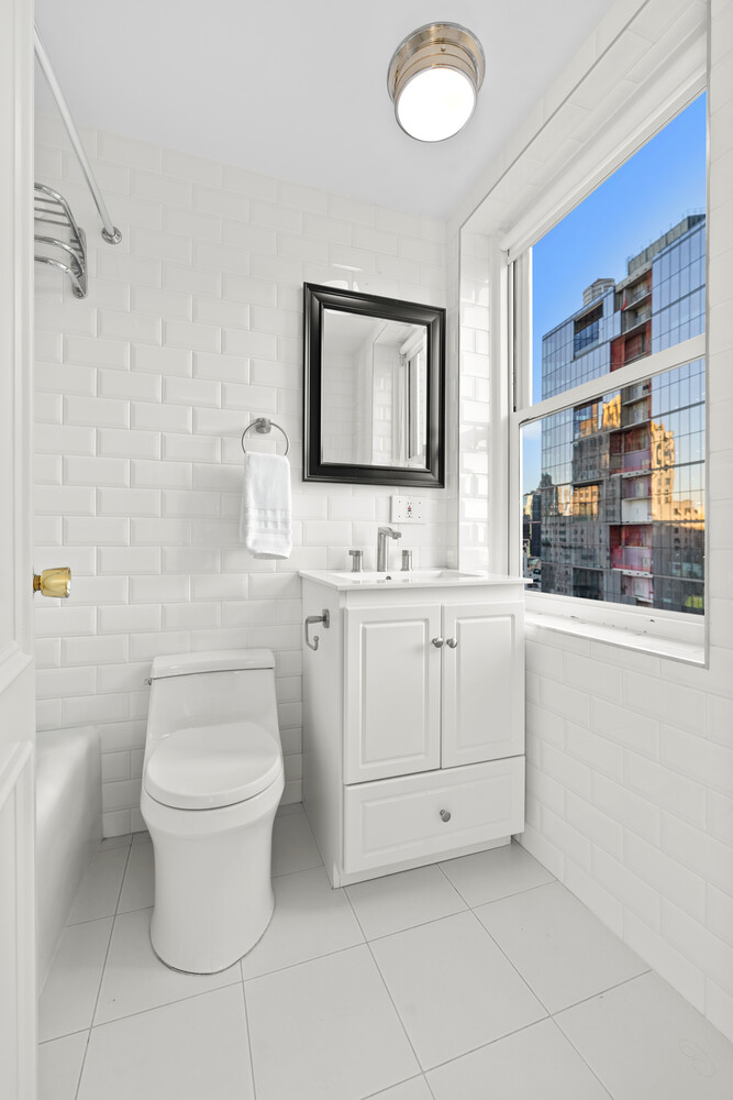 #12 photo, 160 CENTRAL Park S, Central Park South , NY 10019