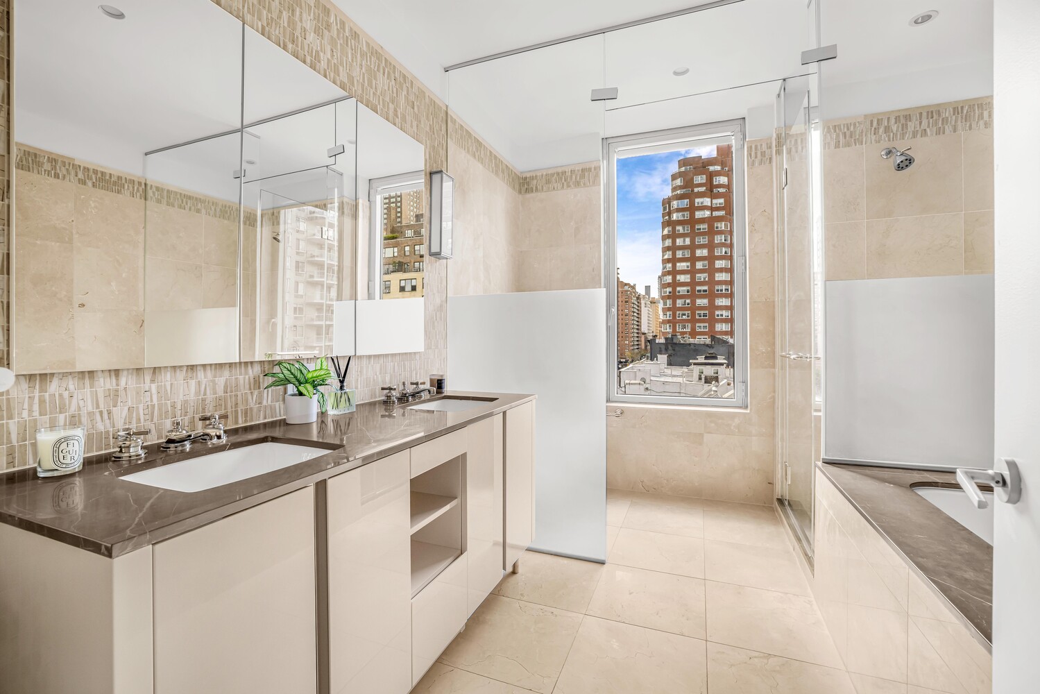 #9 photo, 255 E 74TH Street, Lenox Hill , NY 10021