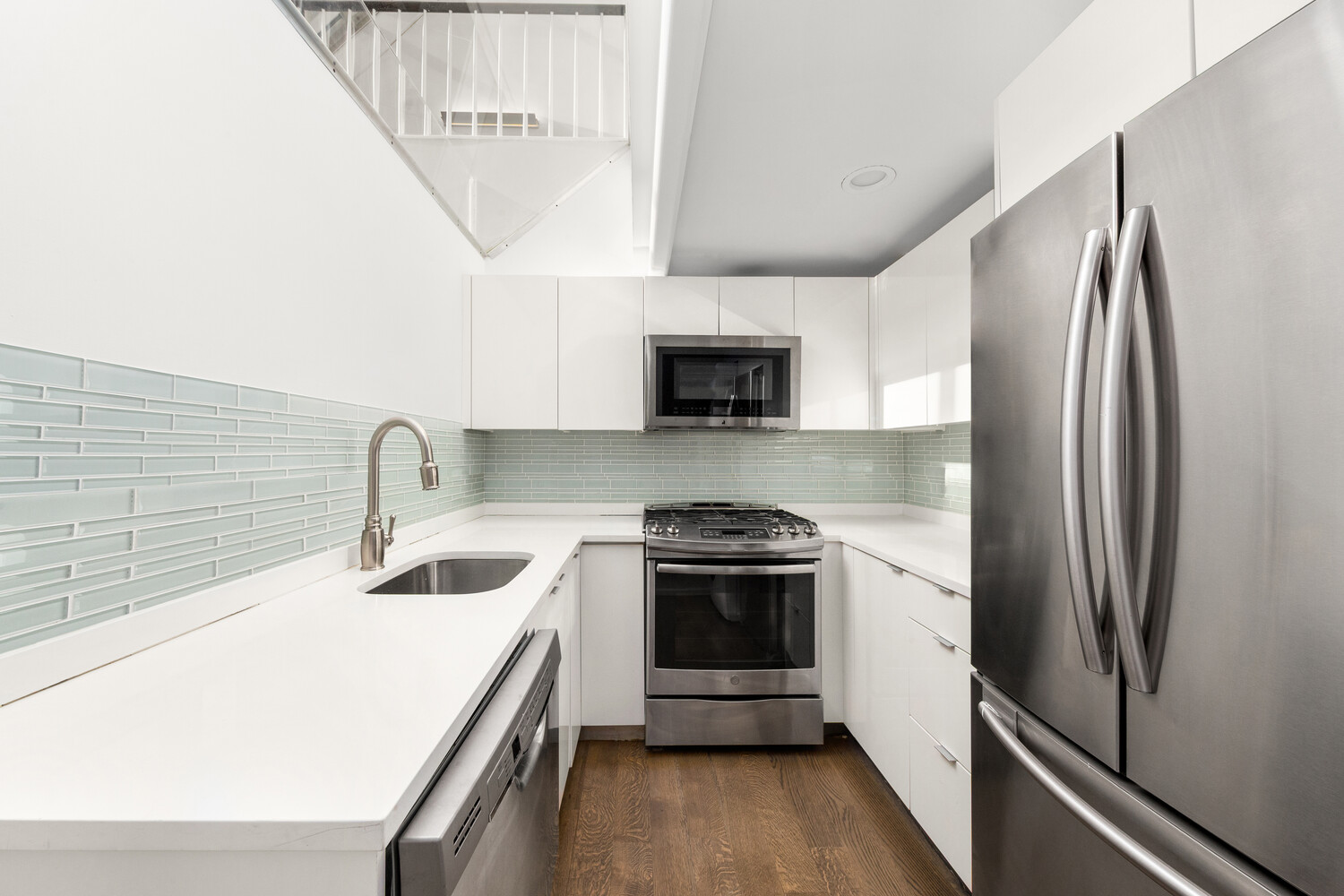 #11 photo, 240 E 67TH Street, Lenox Hill , NY 10021