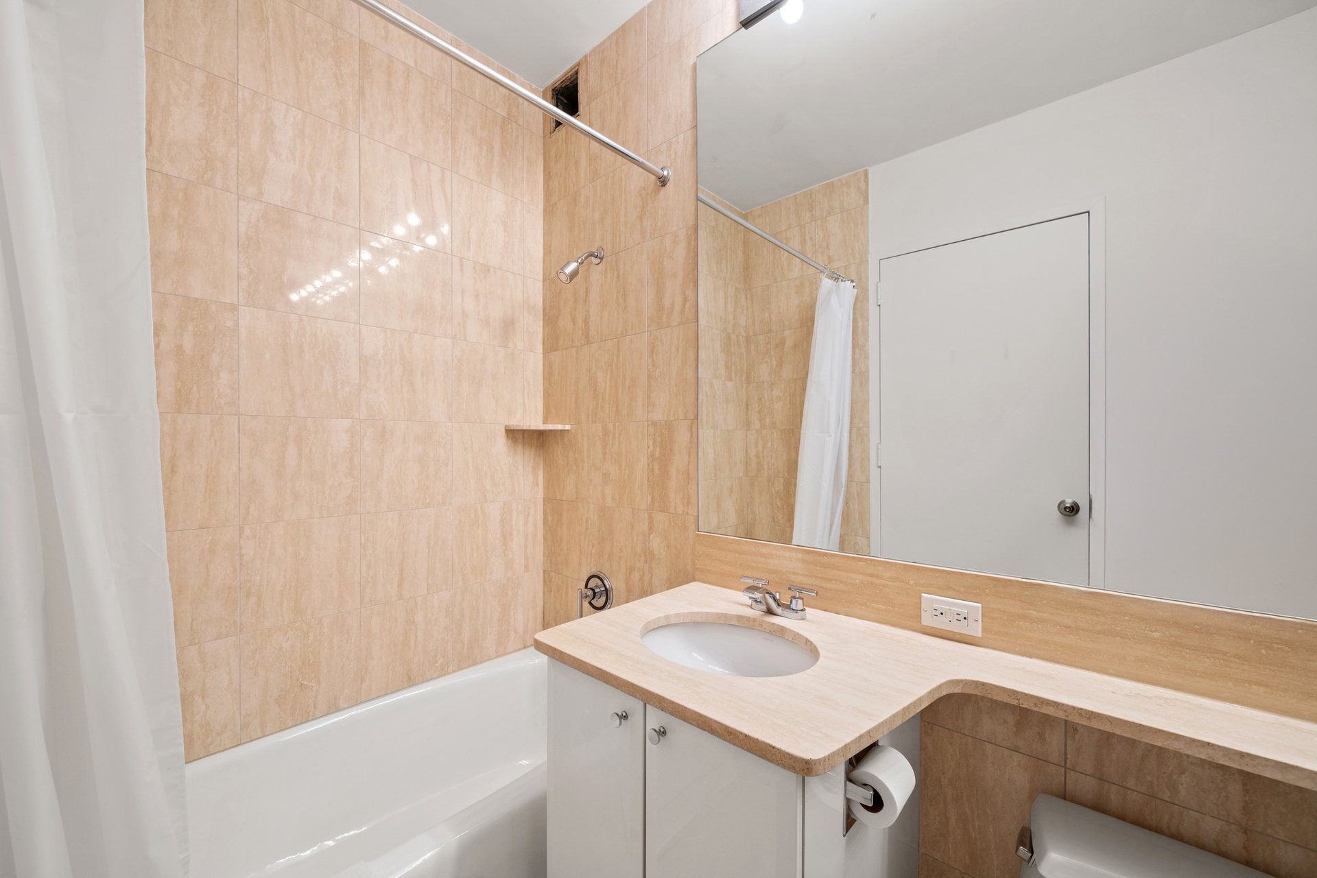 #19 photo, New York City, 曼哈頓 上西城林肯廣場 Lincoln Square , NY 10069