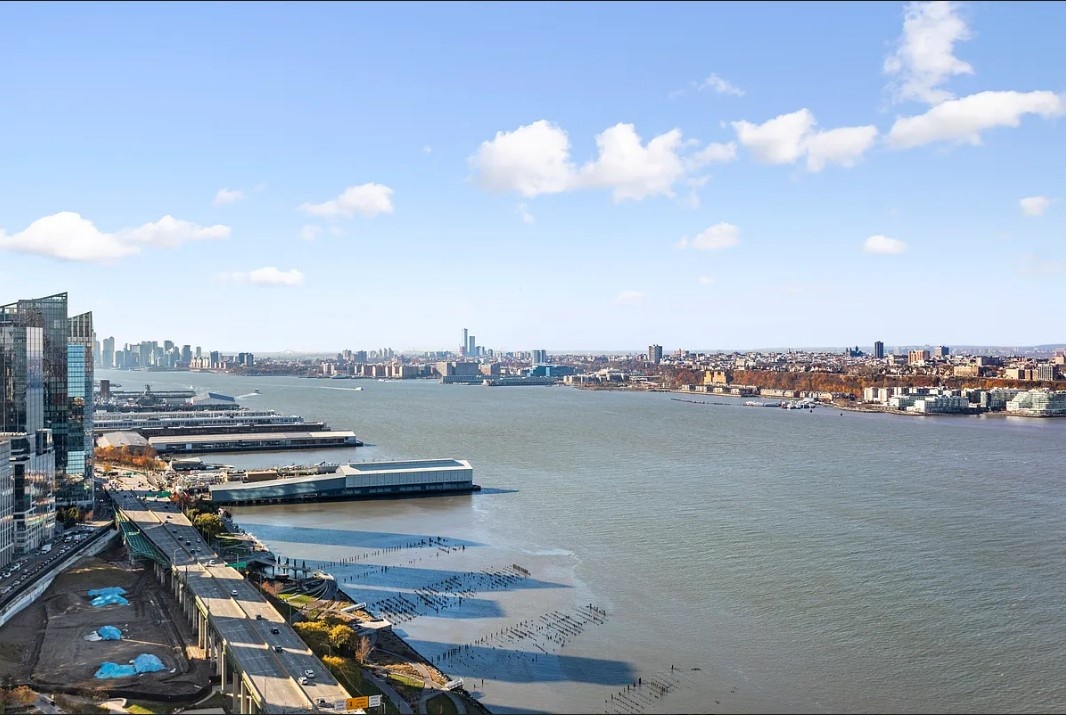 #20 photo, New York City, 曼哈頓 上西城林肯廣場 Lincoln Square , NY 10069