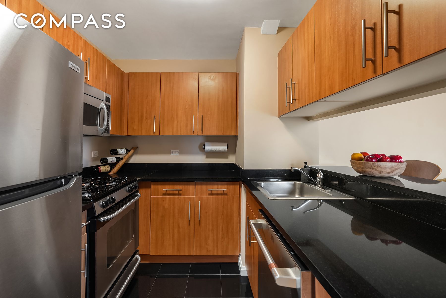 #8 photo, 20 West Street, Financial District , NY 10004