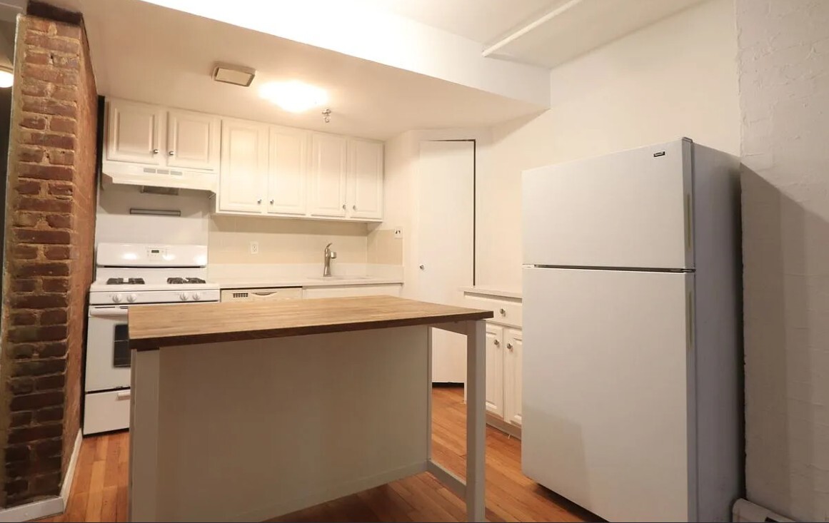 #8 photo, 206 PRESIDENT Street, Carroll Gardens , NY 11231