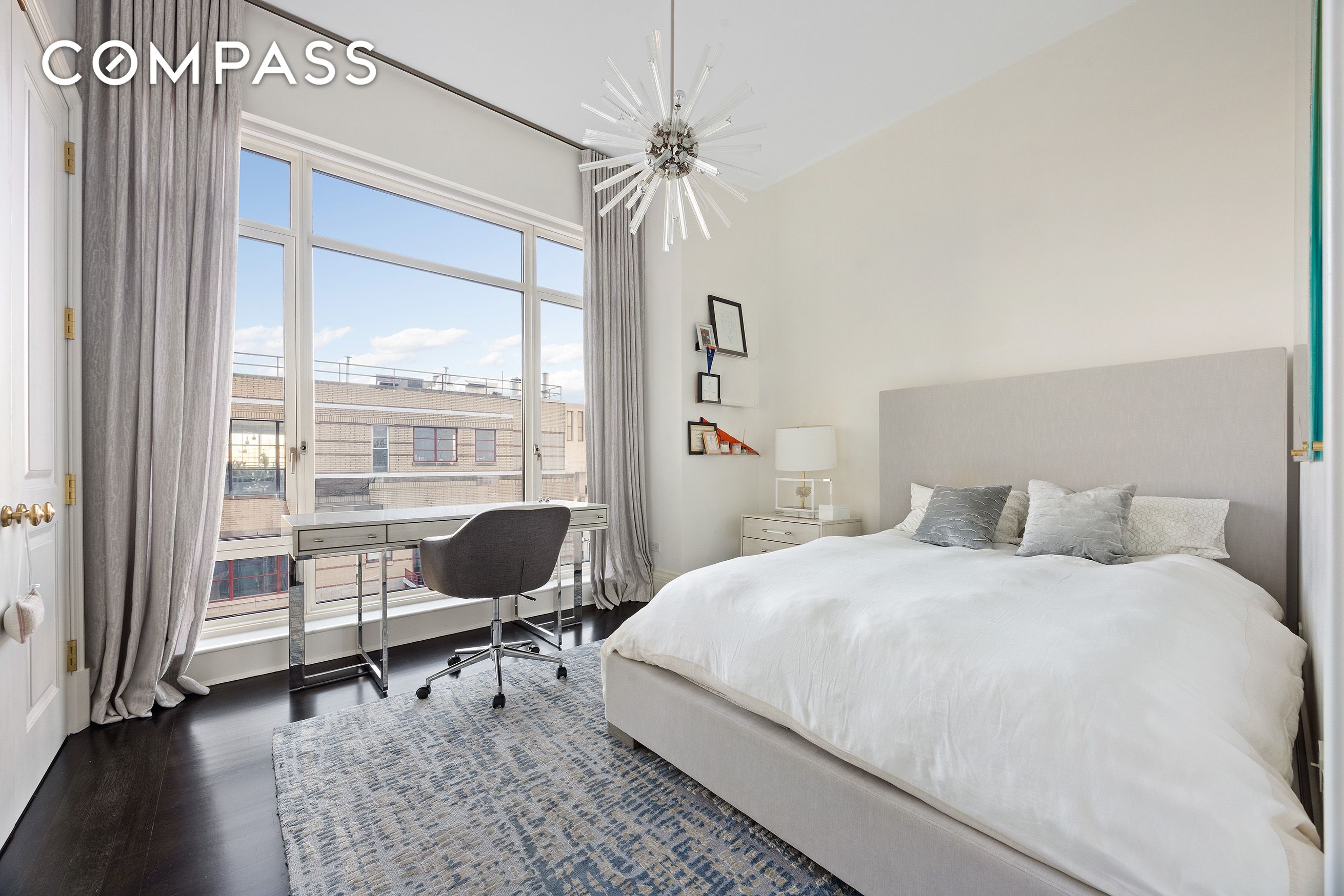 #21 photo, 520 Park Avenue, Manhattan , NY 10065