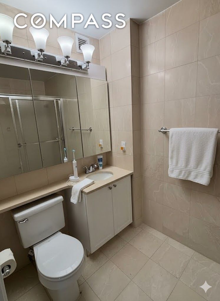 #2 photo, New York City, Upper East Side , NY 10128