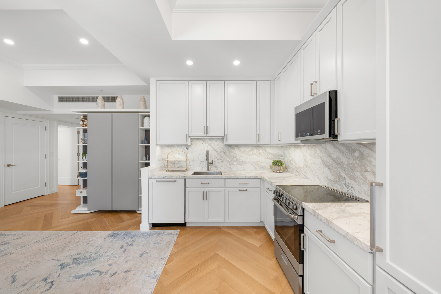 #6 photo, 160 CENTRAL Park S, Central Park South , NY 10019