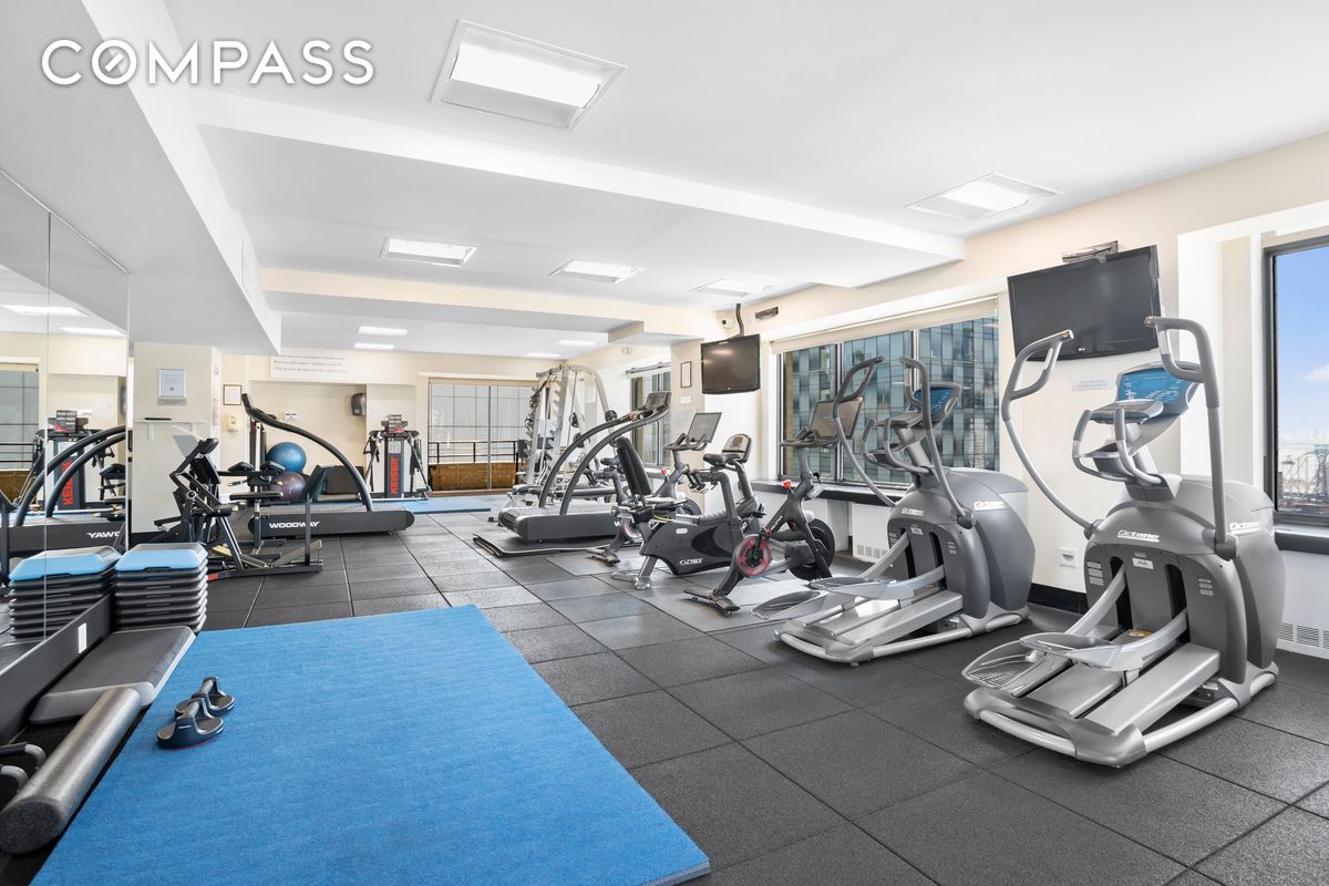 #9 photo, New York City, Lenox Hill , NY 10021