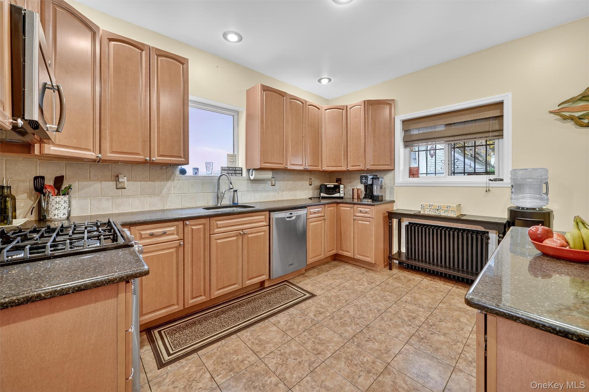 #10 photo, 2131 Lurting Avenue, Bronx , NY 10461