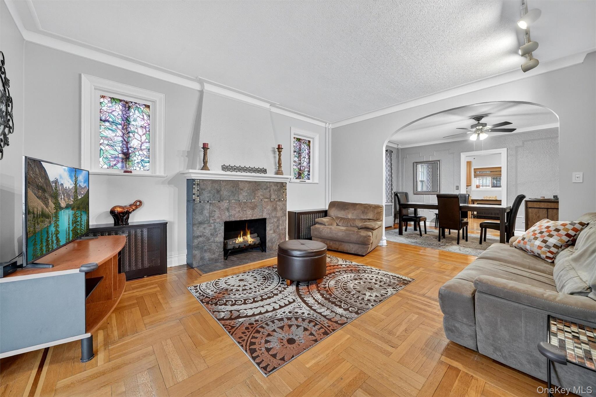 #4 photo, 2131 Lurting Avenue, Bronx , NY 10461