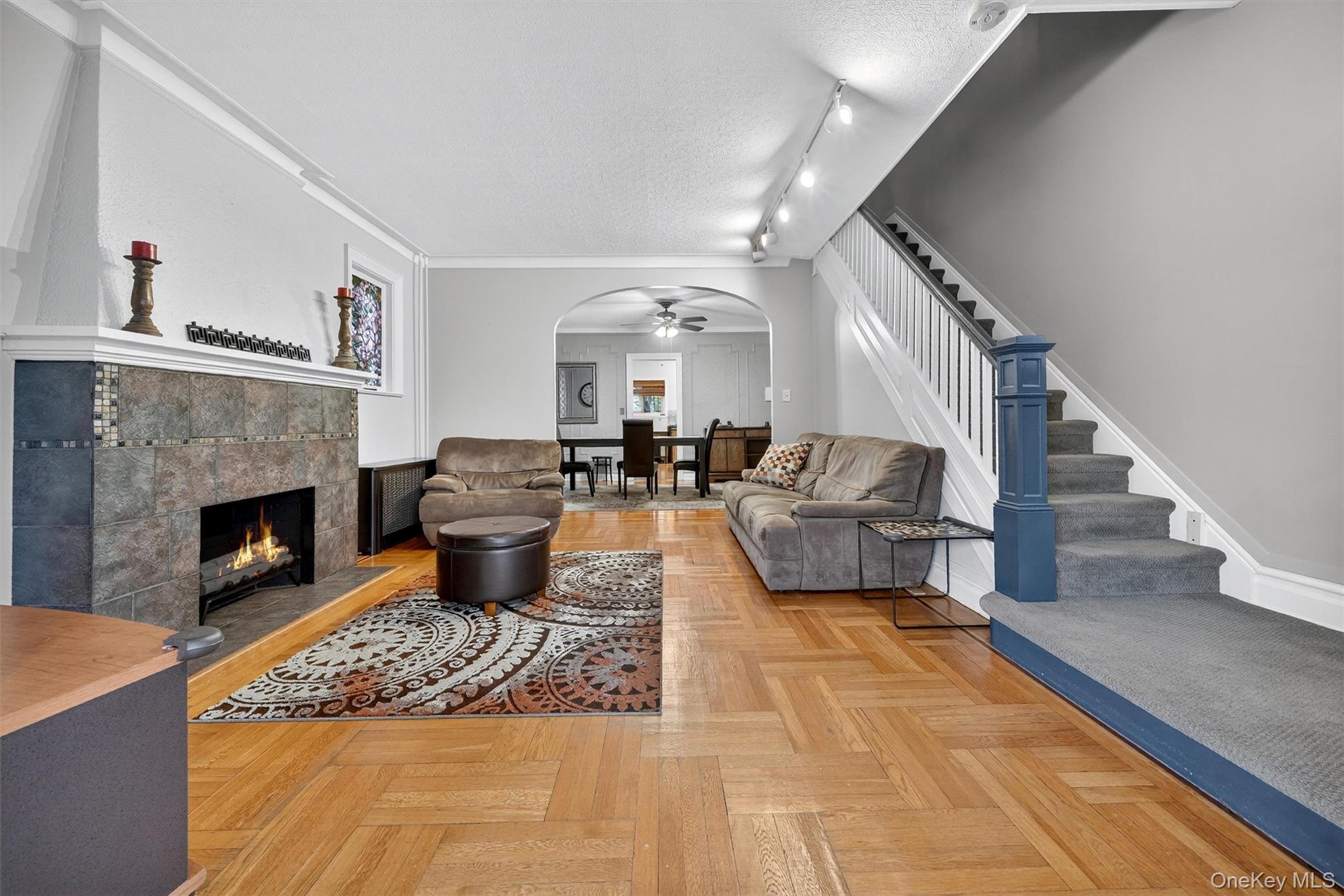 #5 photo, 2131 Lurting Avenue, Bronx , NY 10461