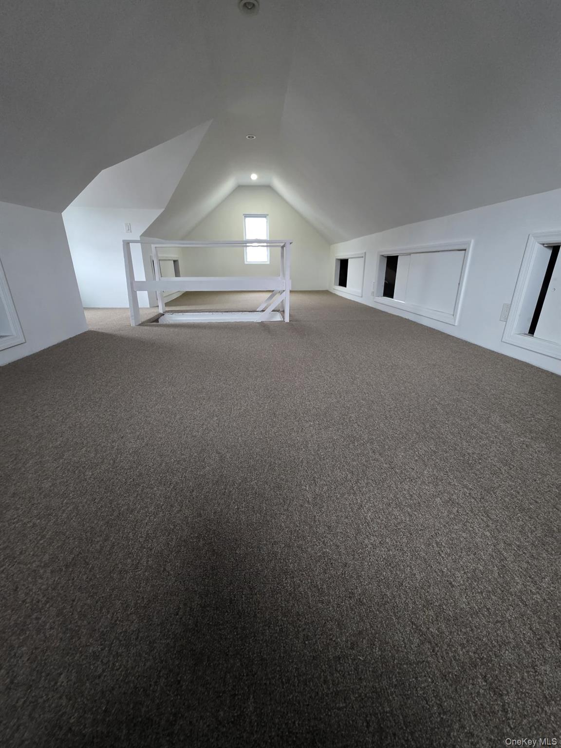 #5 photo, 109-73 200th Street, Saint Albans , NY 11412