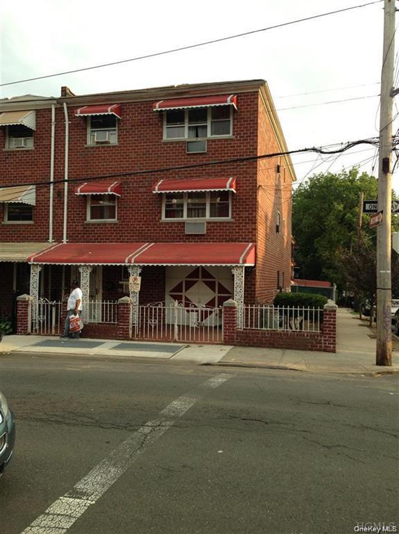 #1 photo, 658 E 216th Street, Bronx , NY 10467