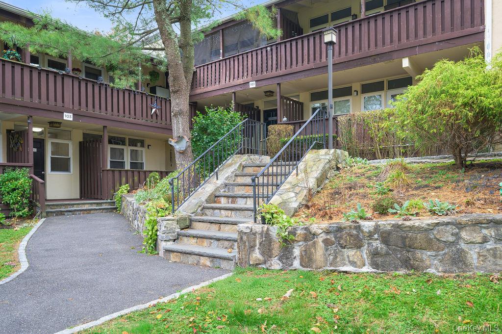 #1 photo, 103 Wiltshire Road, Scarsdale , NY 10583