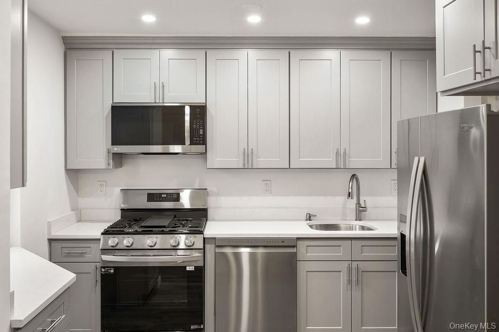 #8 photo, 103 Wiltshire Road, Scarsdale , NY 10583